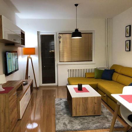 Ole Apartment I - In The City Center Escópia Exterior foto