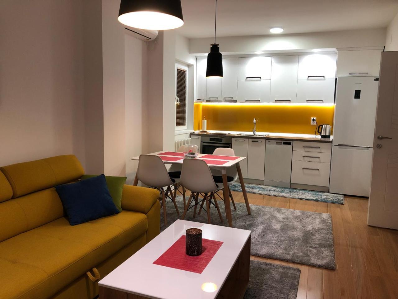 Ole Apartment I - In The City Center Escópia Exterior foto